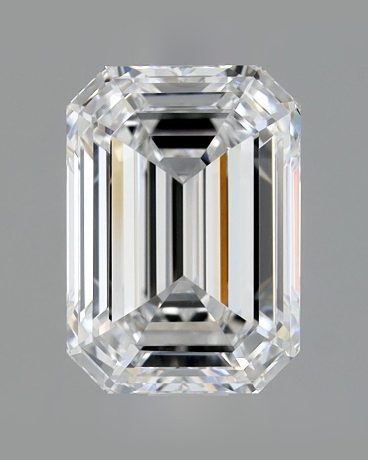 2.01 ct Emerald Natural Diamond, D