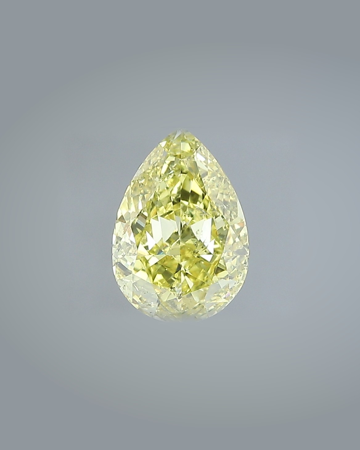 1.70 ct Pear Fancy Colour Diamond, Fancy Vivid Yellow