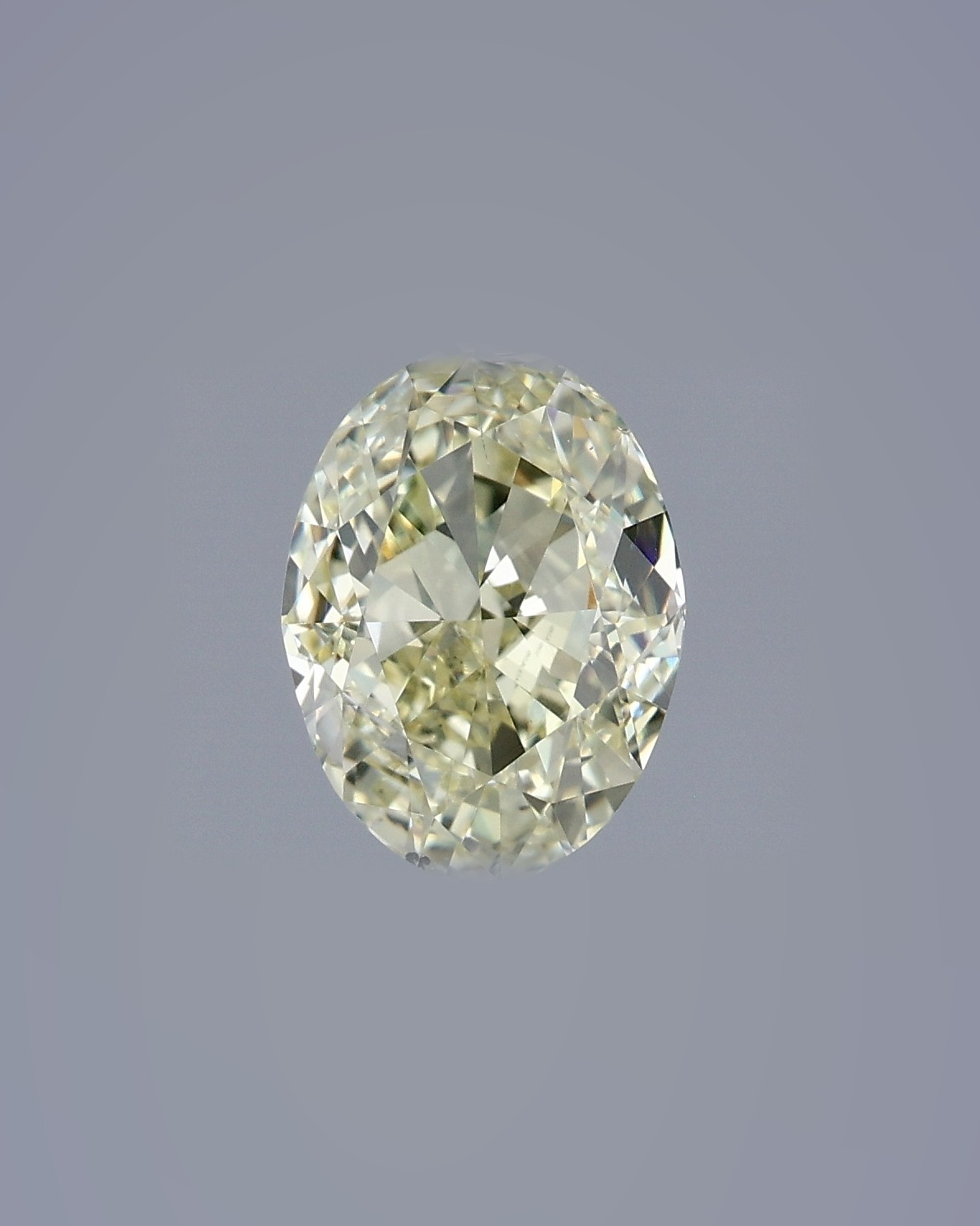 2.00 ct Oval Fancy Colour Diamond, Fancy Yellow